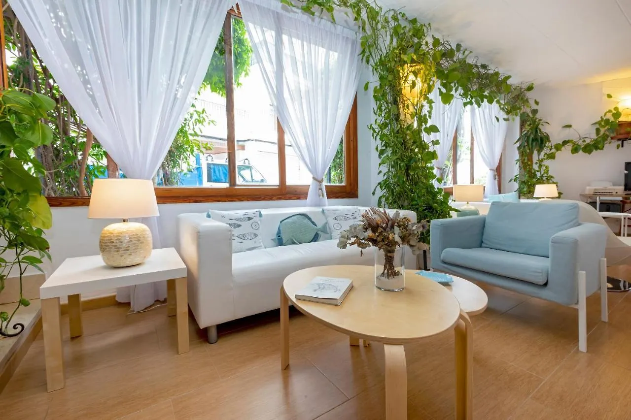 Guest house Hostal Manolita San Antonio  Spain