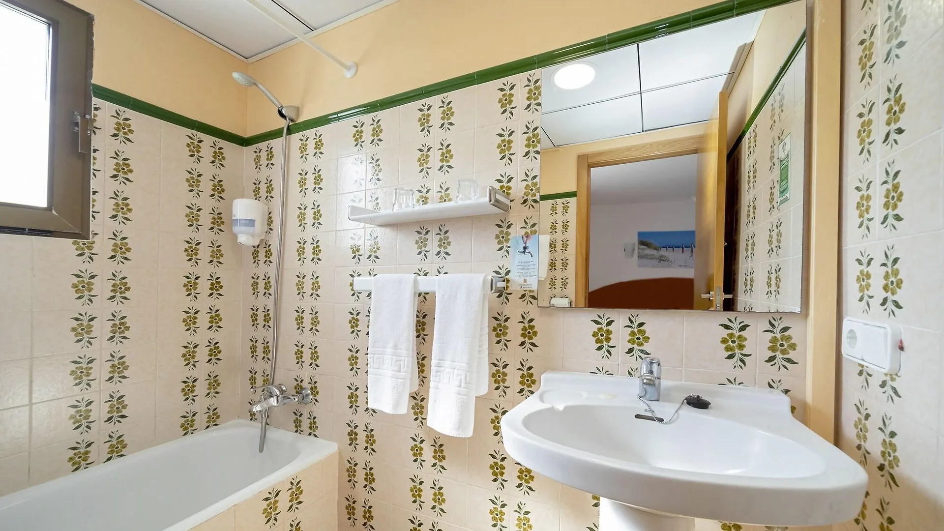 Hostal Manolita San Antonio  0*, San Antonio (Ibiza)