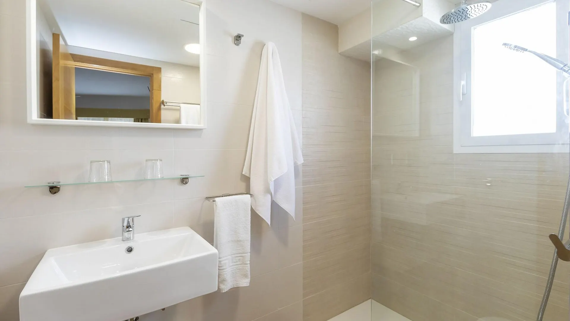 Hostal Manolita San Antonio  San Antonio (Ibiza)
