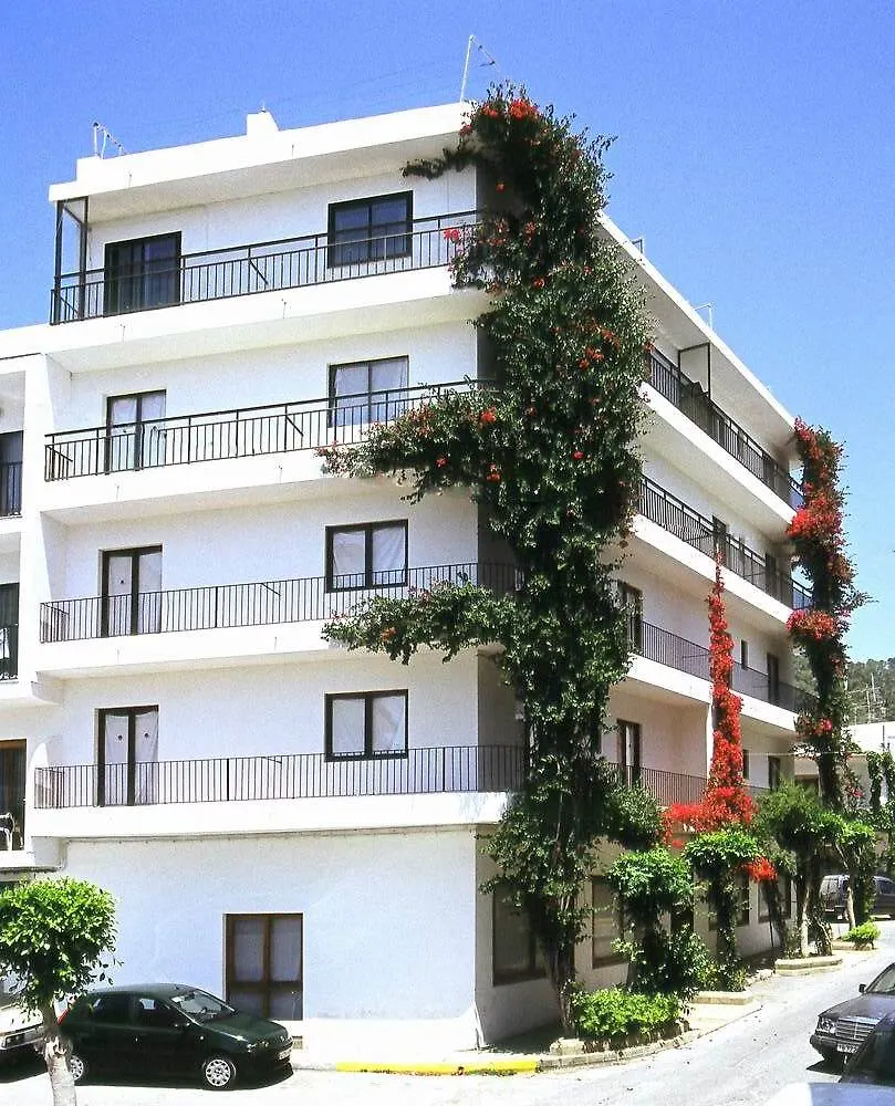 Guest house Hostal Manolita San Antonio