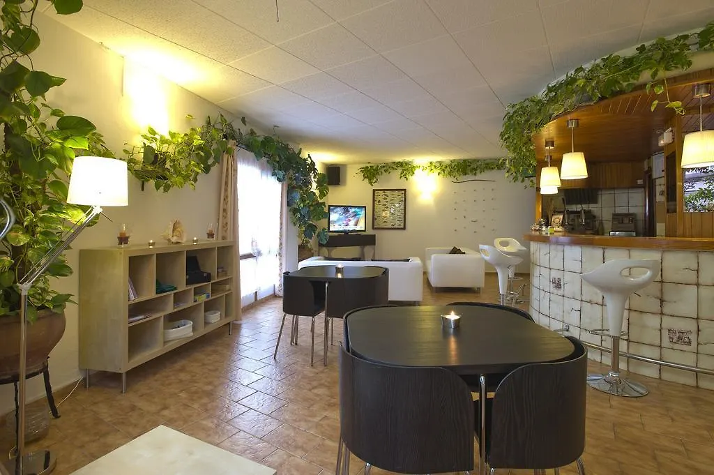 Hostal Manolita San Antonio  Guest house San Antonio (Ibiza)