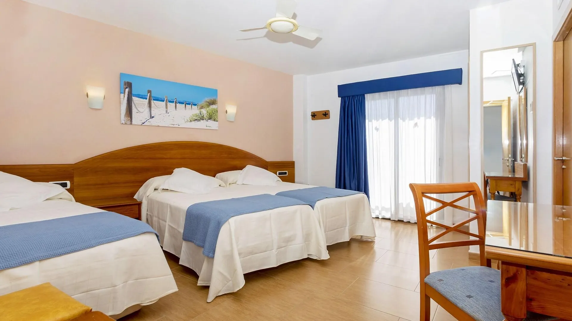 Hostal Manolita Sant Antoni de Portmany Affittacamere