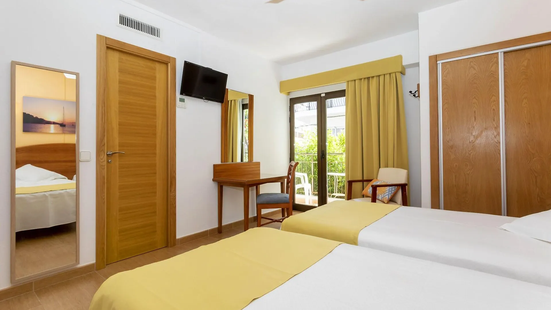 Affittacamere Hostal Manolita Sant Antoni de Portmany