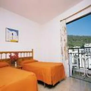 Hostal Manolita Sant Antoni de Portmany 0*,